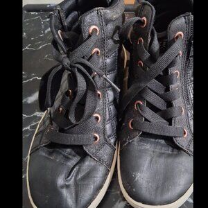 SKECHERS Shout-out Zipsters